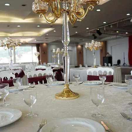 Kirci Termal & Hotell