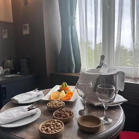 Готель Kirci Termal &