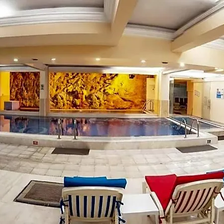 Hotell Kirci Termal & 4*
