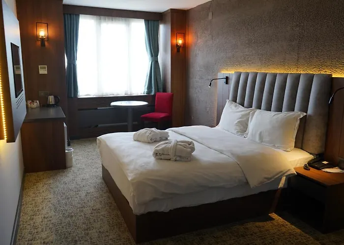 Hotel Kirci Termal & 4*