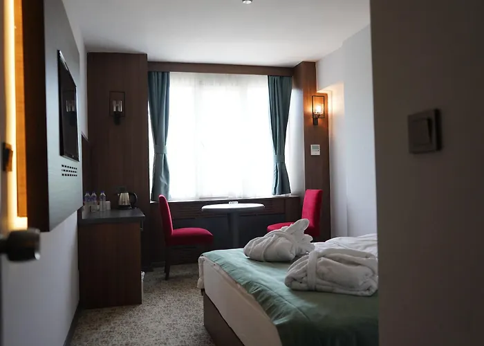 Hotel Kirci Termal & 4*