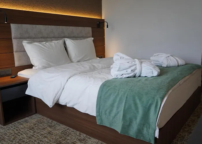 Hotel Kirci Termal & 4*